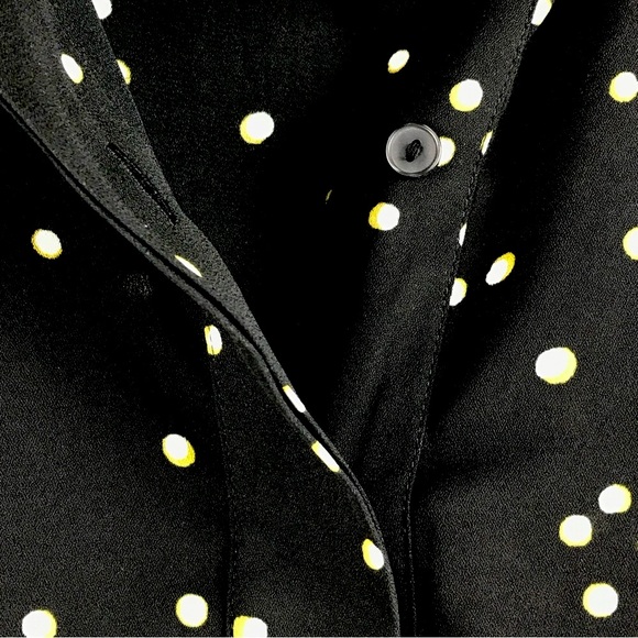 H&M size 2 black semi sheer Straight-cut blouse with a printed pattern. - Picture 4 of 9